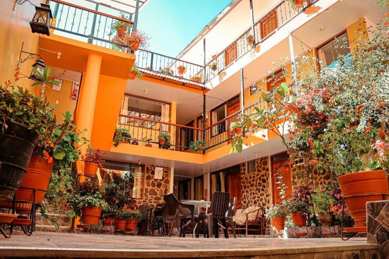 Hotel Intitambo 3*